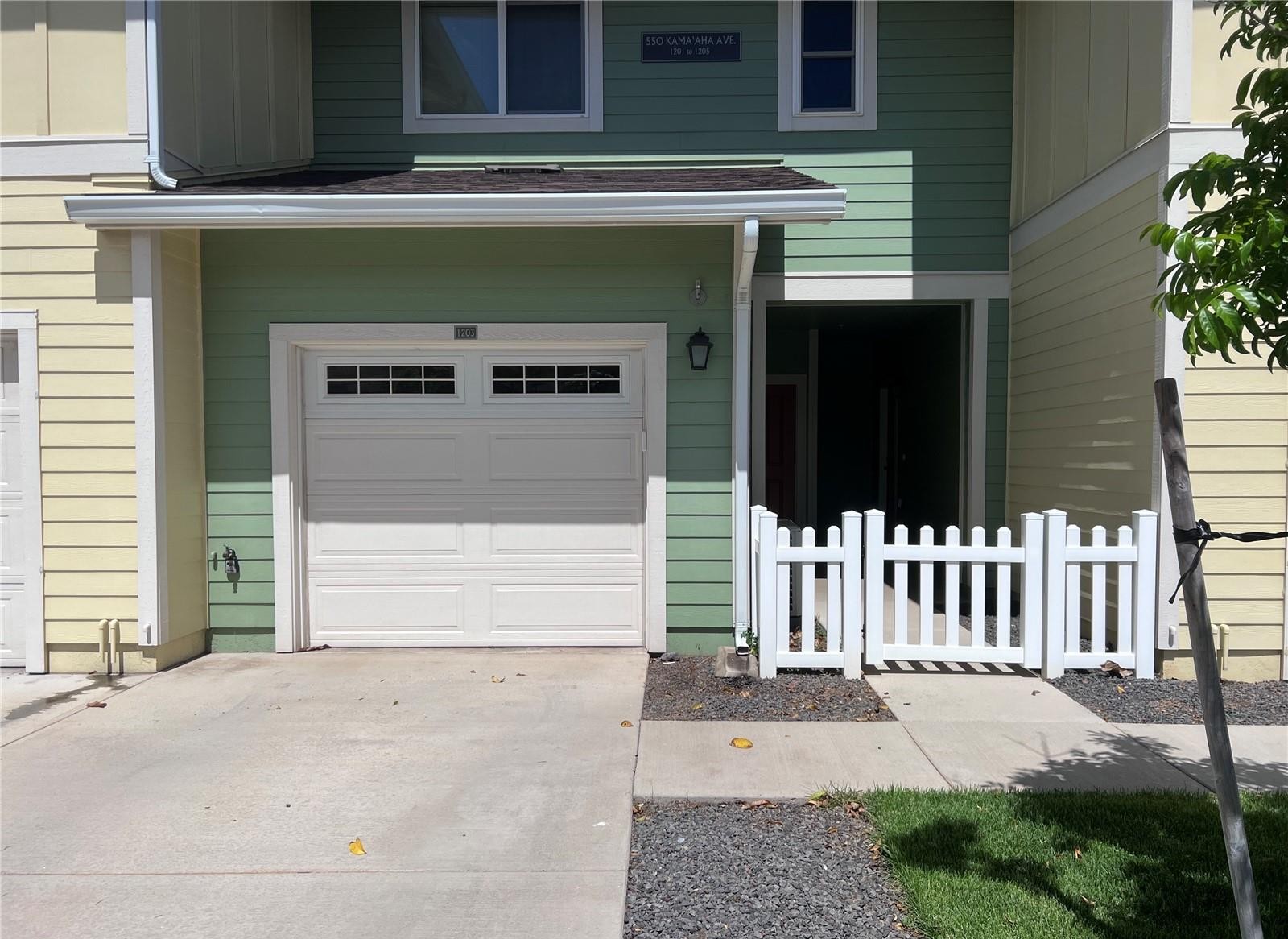 550 Kamaaha Avenue #1203